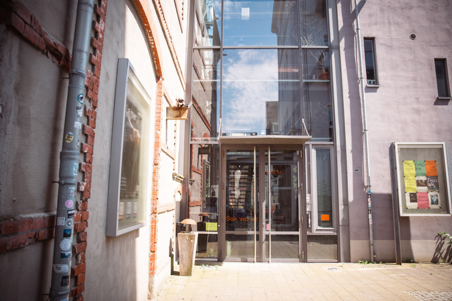 The main entrance to the Schwankhalle